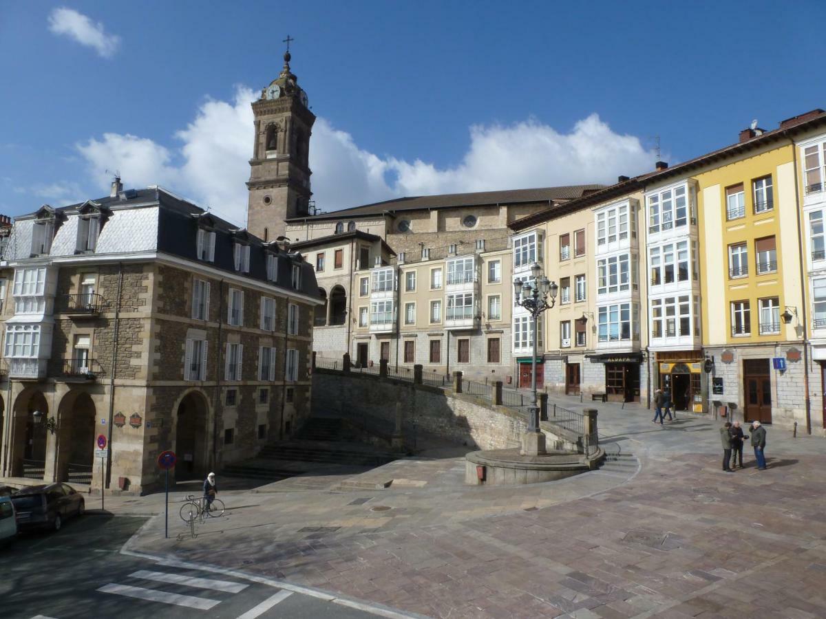 Hostal Del Arquitecto Vitoria-Gasteiz Exterior foto
